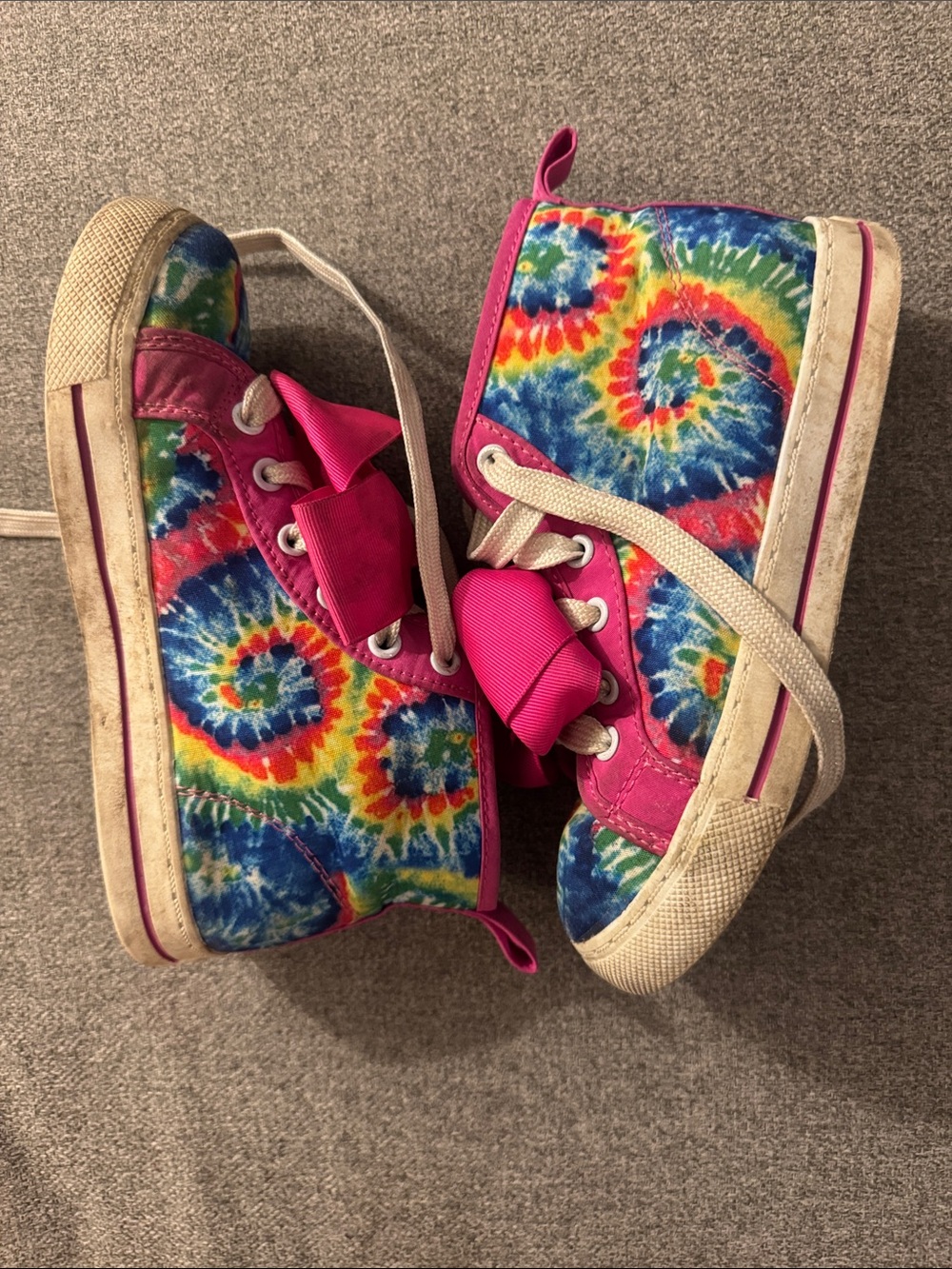 5/$15- JoJo Siwa shoes size 1